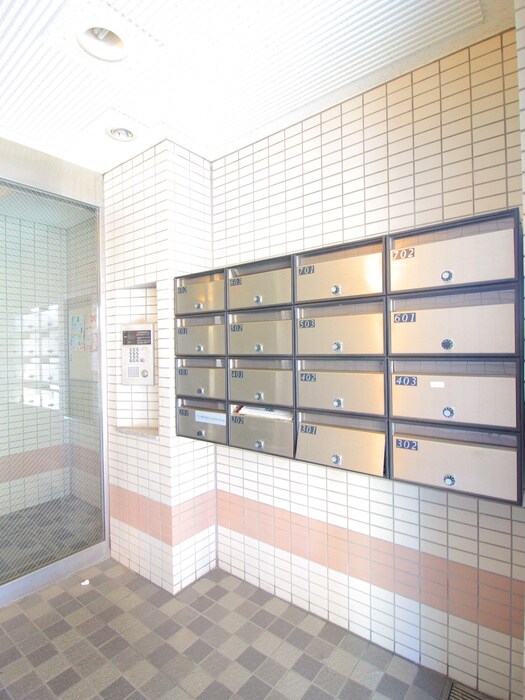 タカラビルの物件外観写真