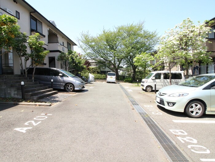 ウィンディアＡ棟の物件外観写真