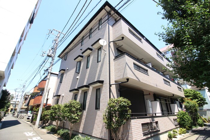 ラ・メゾン・トロワの物件外観写真