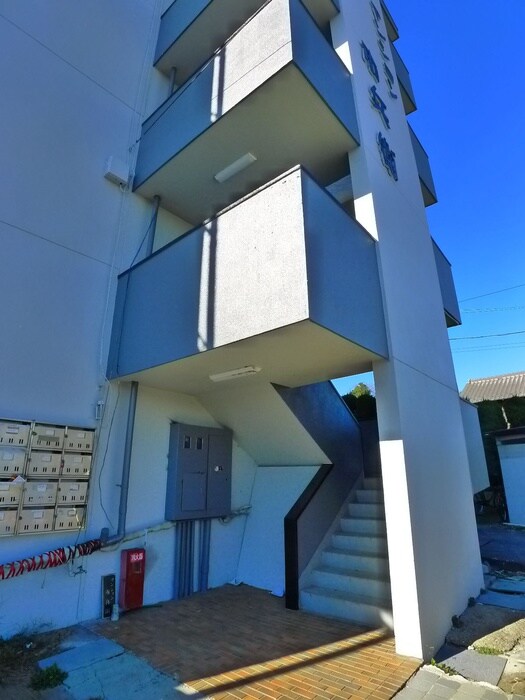 マンション市兵衛の物件外観写真