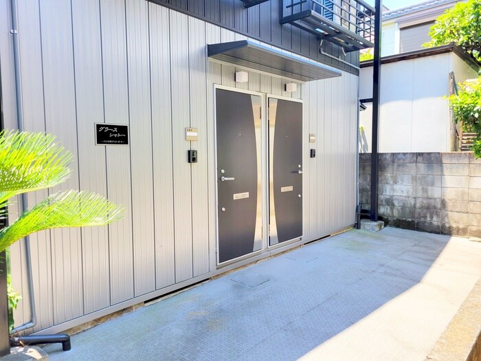 グラースシャトーの物件外観写真