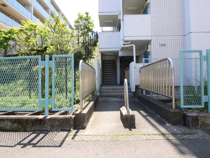 トップ宮崎台　第一の物件外観写真