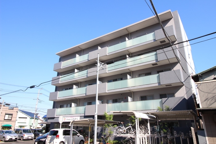 クアドリフォリエブルーの物件外観写真