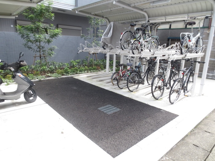 クアドリフォリエブルーの物件外観写真