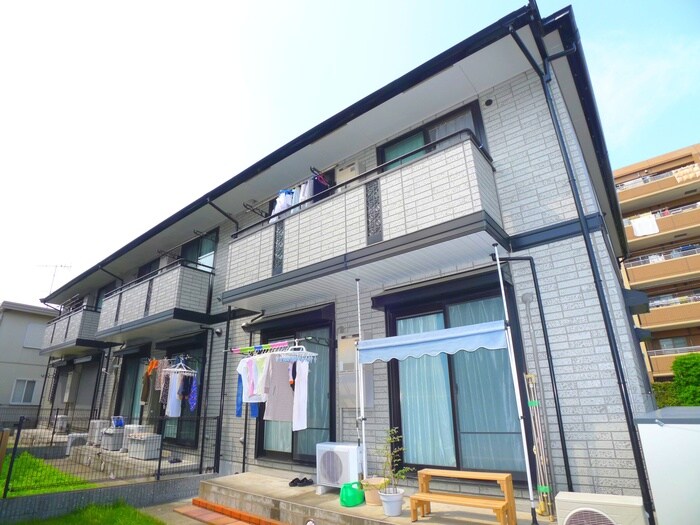 メゾンエトワールの物件外観写真