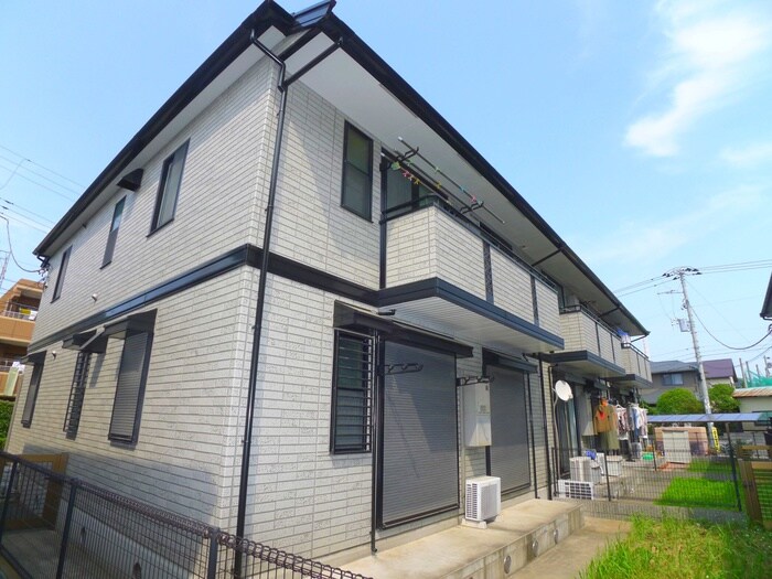 メゾンエトワールの物件外観写真