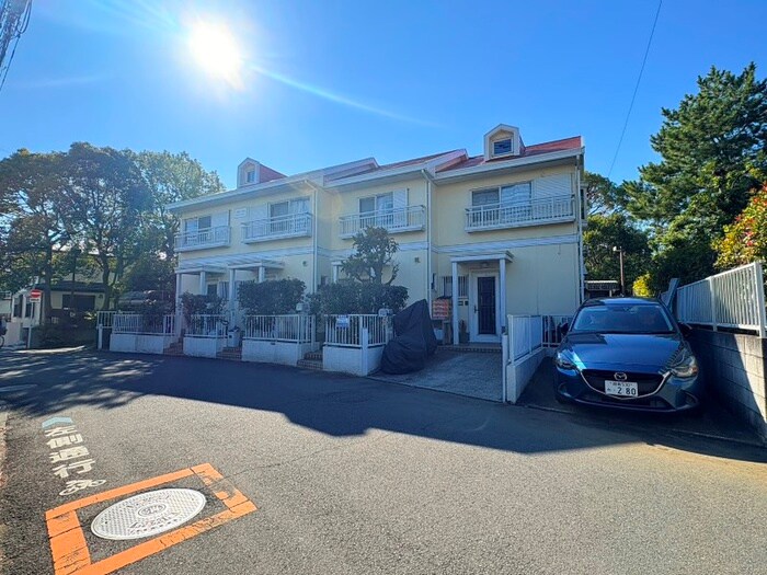 パイナリーハイツの物件外観写真