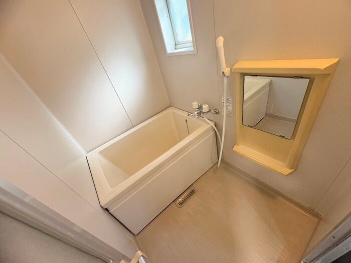 パイナリーハイツの物件内観写真