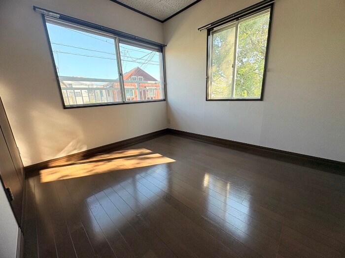 パイナリーハイツの物件内観写真