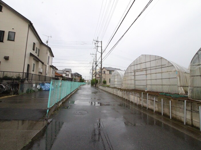 草加幸運館の物件外観写真