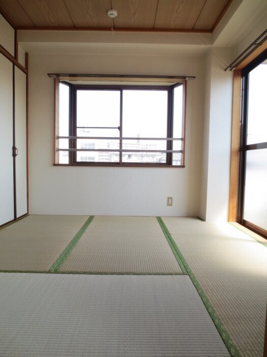 ランドマーク平田の物件内観写真