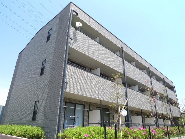 アンプル－ルフェ－ルＷｉｎｄの物件外観写真