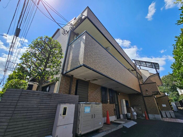 トムソーヤの物件外観写真