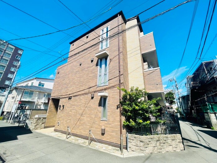 Ｅｓｐｏｉｒ　Ｎａｋａｇａｍｉの物件外観写真