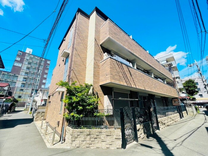 Ｅｓｐｏｉｒ　Ｎａｋａｇａｍｉの物件外観写真