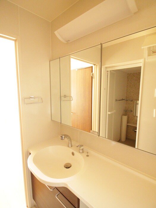 Ｅｓｐｏｉｒ　Ｎａｋａｇａｍｉの物件内観写真