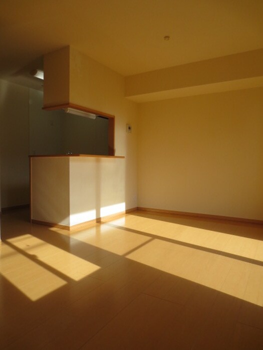 ロ－ズコ－ト宝町の物件内観写真