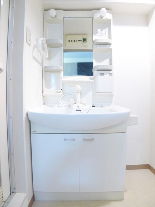 アドラブールの物件内観写真