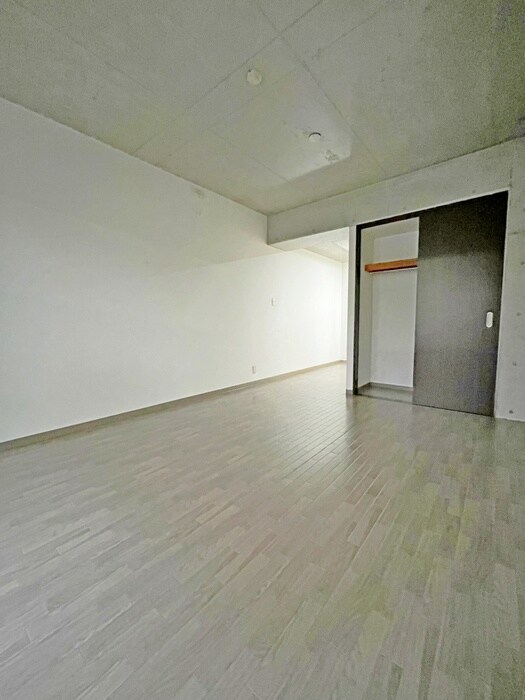 ラ・プルミエ－ルの物件内観写真