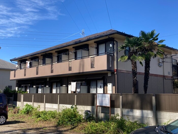 ヴィラ・ファミ－ユＡの物件外観写真