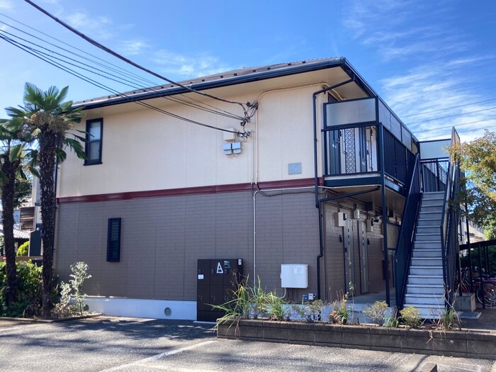 ヴィラ・ファミ－ユＡの物件外観写真