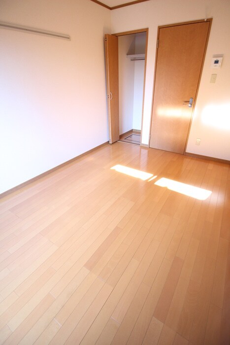 ヴィラ・ファミ－ユＡの物件内観写真