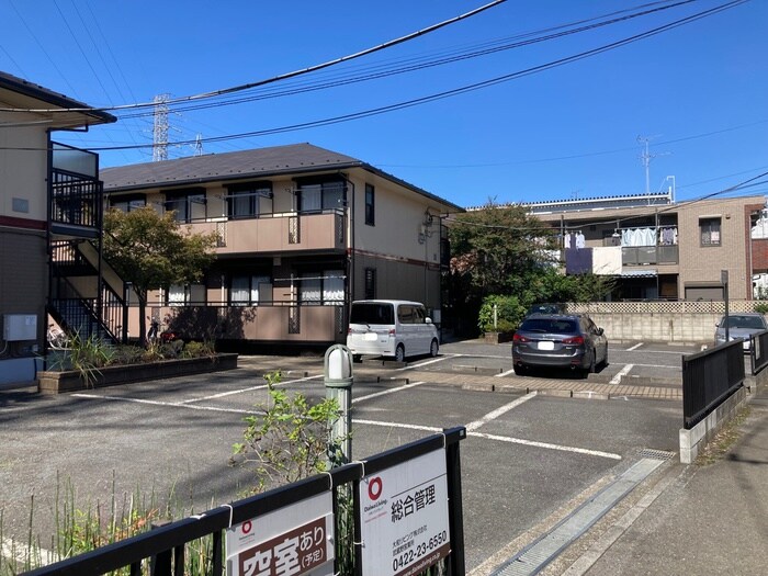 ヴィラ・ファミ－ユＡの物件外観写真