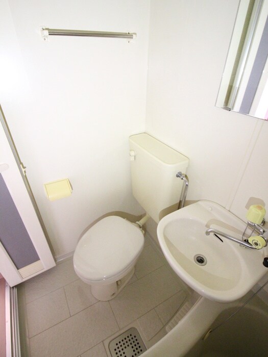 OFFICIAL RESIDENSの物件内観写真