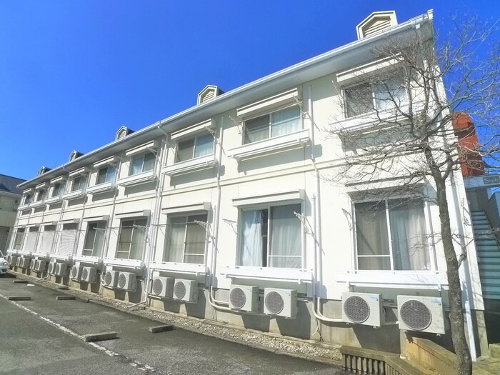 ラポール津田沼Aの物件外観写真