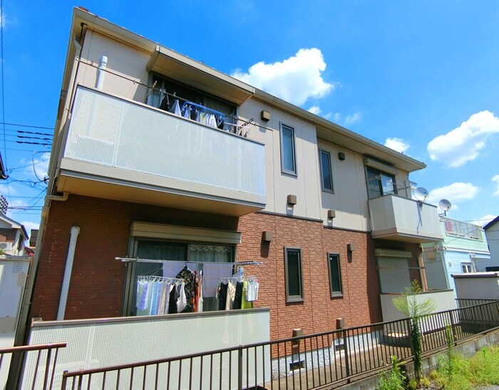 グローリエの物件外観写真