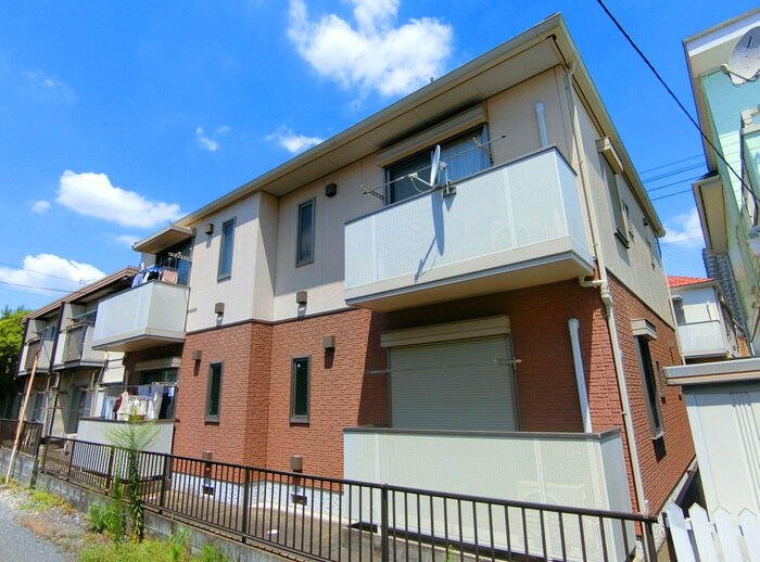 グローリエの物件外観写真