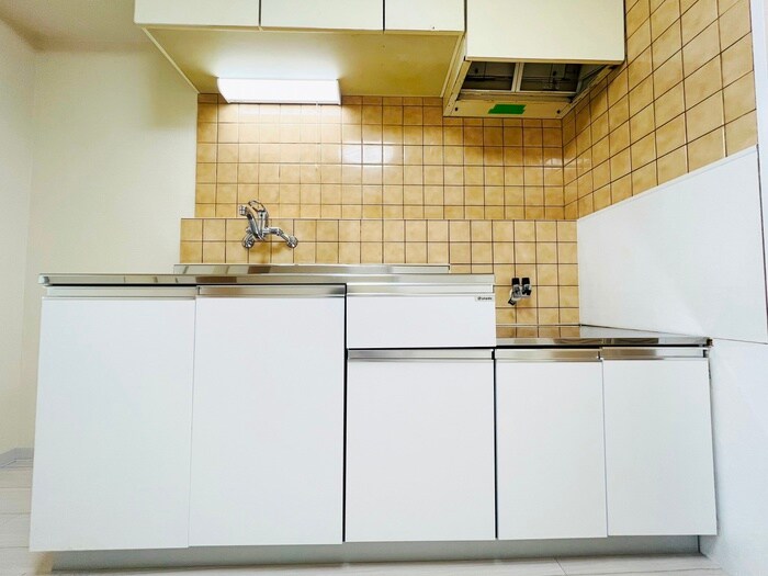 ＡＪＵ稲城の物件内観写真