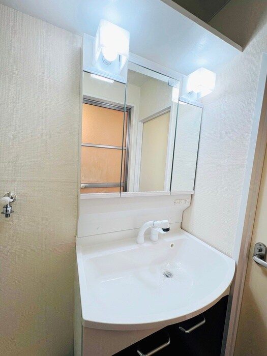 ＡＪＵ稲城の物件内観写真