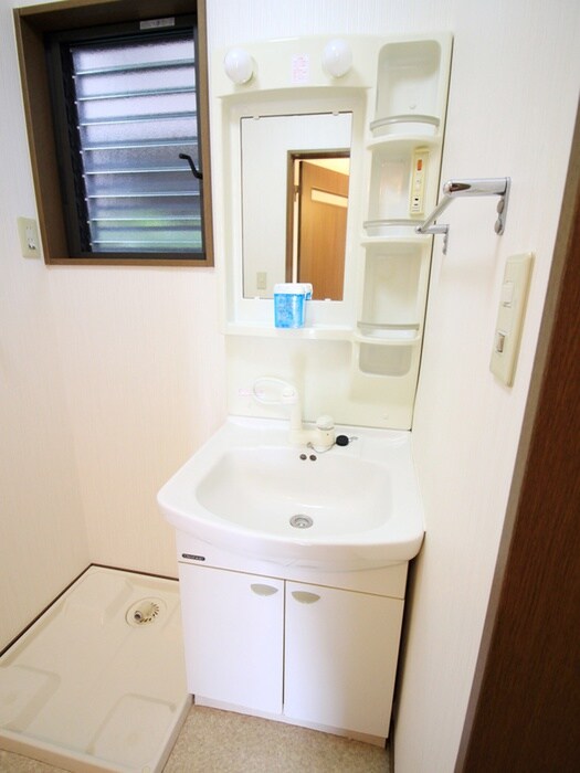 メゾンエモックⅡの物件内観写真