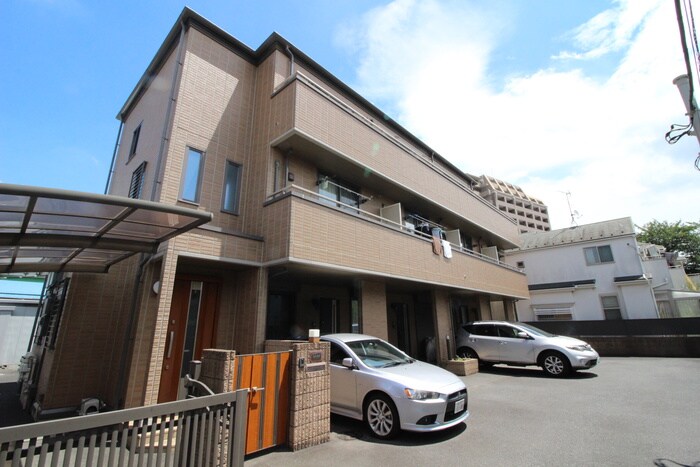 サンフロ－ラの物件外観写真