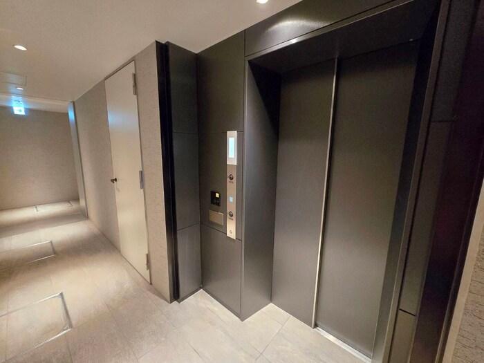 シーズンフラッツ新大塚の物件外観写真