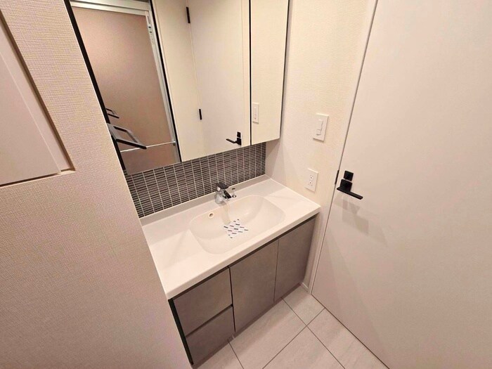 シーズンフラッツ新大塚の物件内観写真