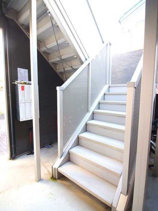 朋久レジデンスの物件外観写真