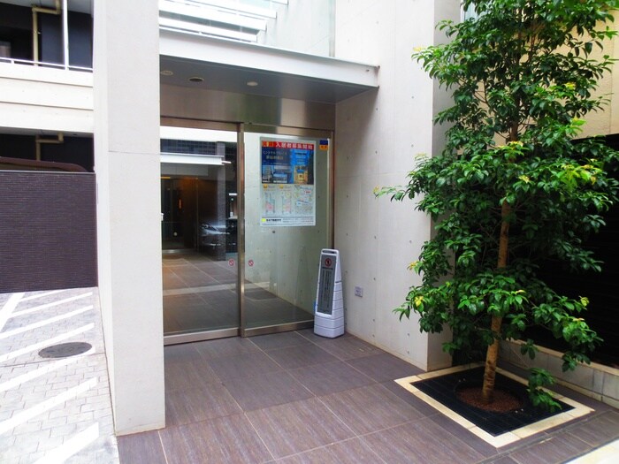 セントラルプレイス新宿御苑の物件外観写真