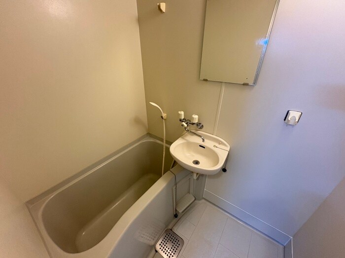 ヒルズ青山の物件内観写真