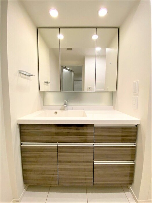 ｻﾞ･ﾊﾟｰｸﾊｳｽｱｰﾊﾞﾝｽ東五反田の物件内観写真