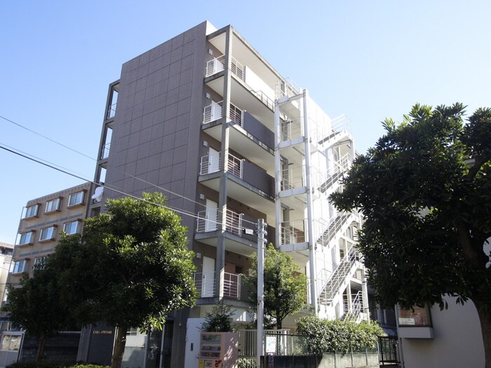 カ－サアプリア－モの物件外観写真