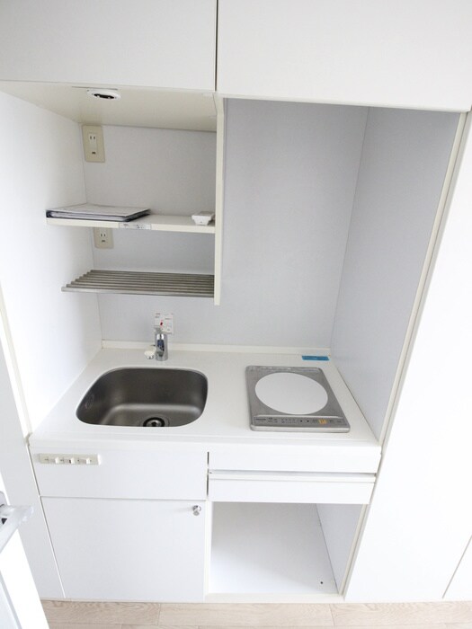 カ－サアプリア－モの物件内観写真