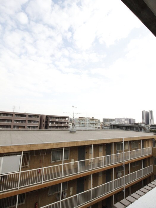 カ－サアプリア－モの物件内観写真