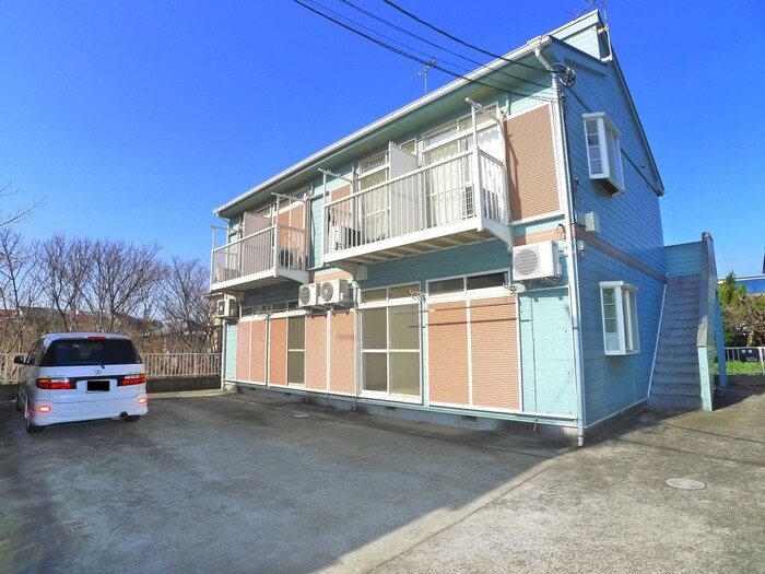 バードヒルズの物件外観写真