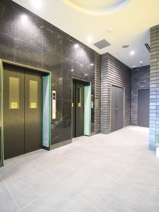 ﾋﾙﾄｯﾌﾟｽｸｴｱｰ(53-3-14)の物件外観写真