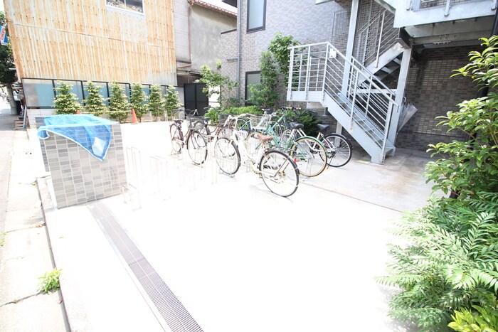 第66シンエイビルの物件外観写真