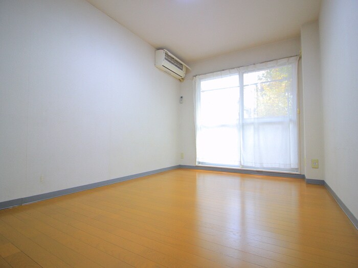 シャトー川島の物件内観写真