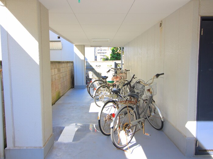 シャトー川島の物件外観写真