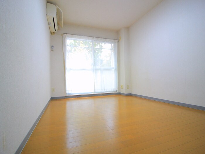 シャトー川島の物件内観写真